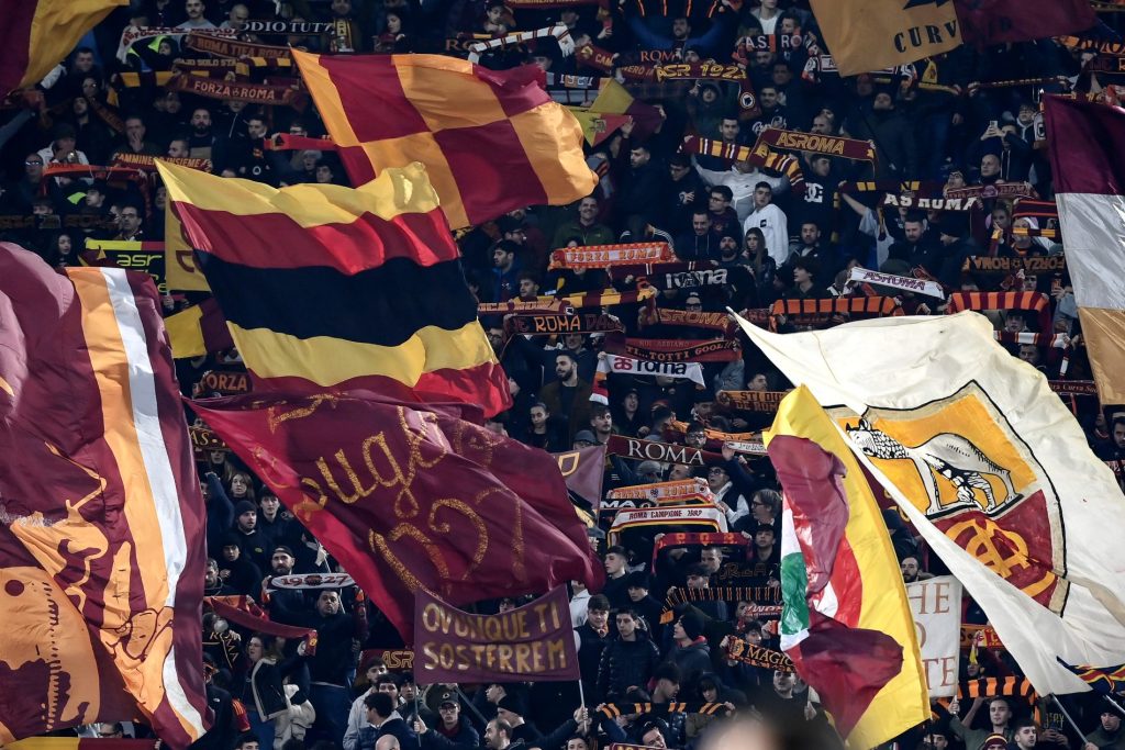 La Curva Sud, il centro dei tifosi della Roma