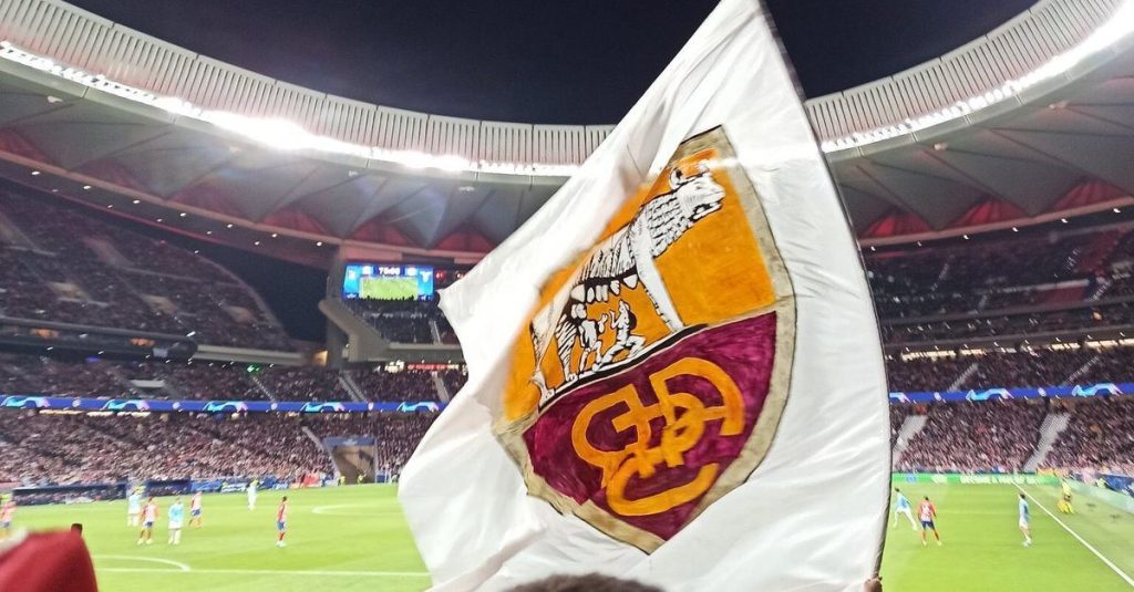 Il bandierone della Roma sventola al Metropolitano: svelato il motivo ...