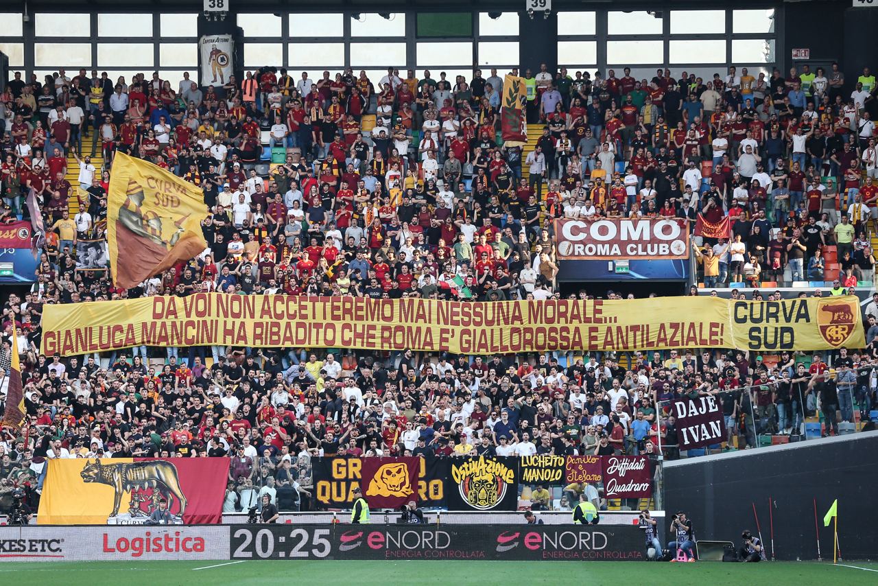 Striscione curva sud