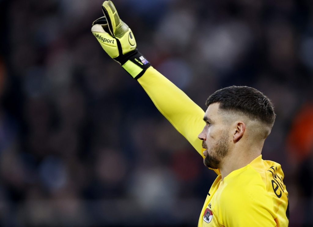Mathew Ryan