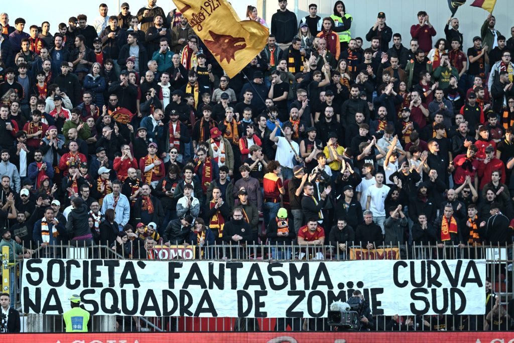 Tifosi Roma all'U-Power Stadium, Monza-Roma