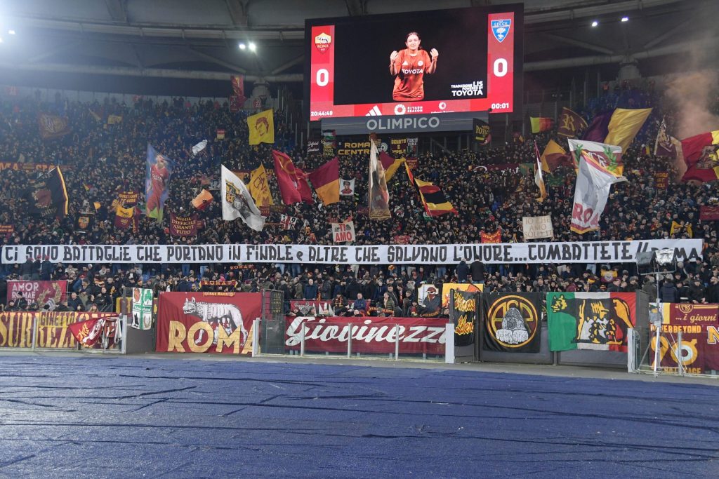 Striscione Curva Sud