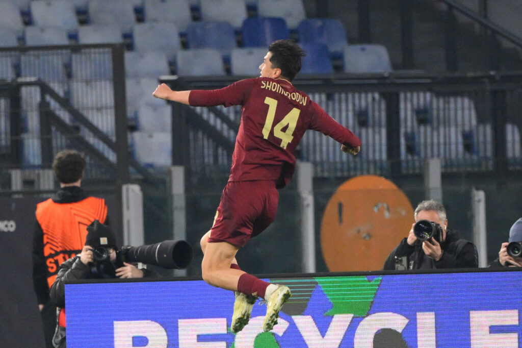 Shomurodov, Roma-Athletic