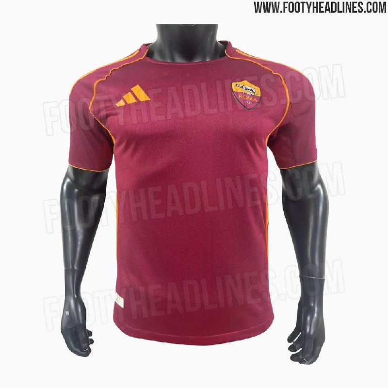 Home kit 25/26