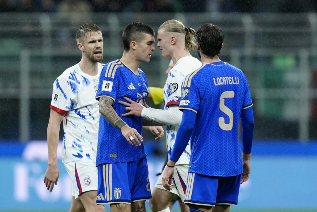 Gianluca Mancini, Erling Haaland, Italia-Norvegia