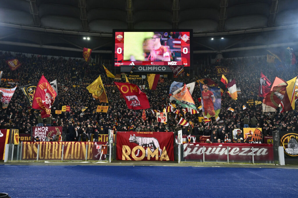 Roma-Cremonese: tifosi Roma, Curva Sud