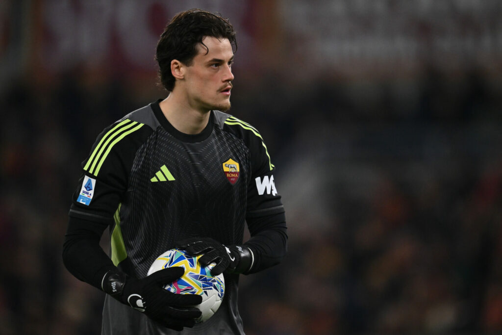 Roma-Cremonese: Svilar