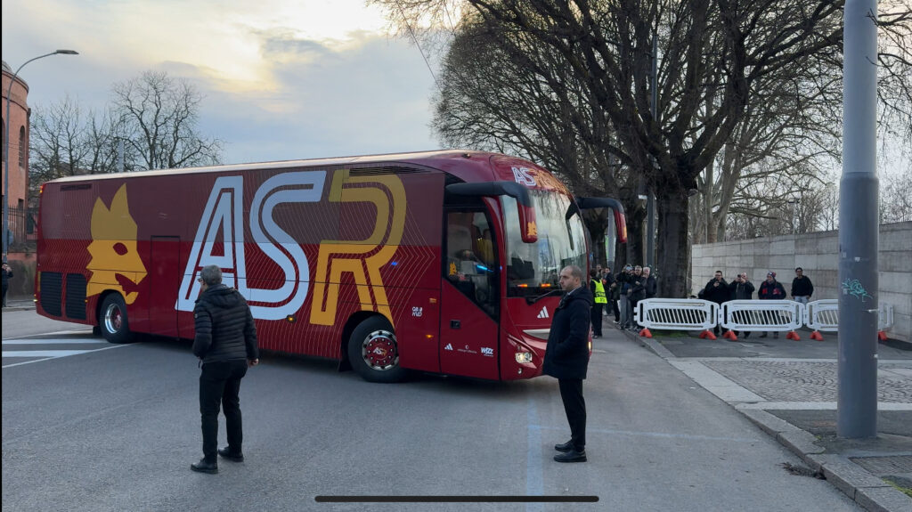 Europa League, Bologna-Roma: pullman Roma