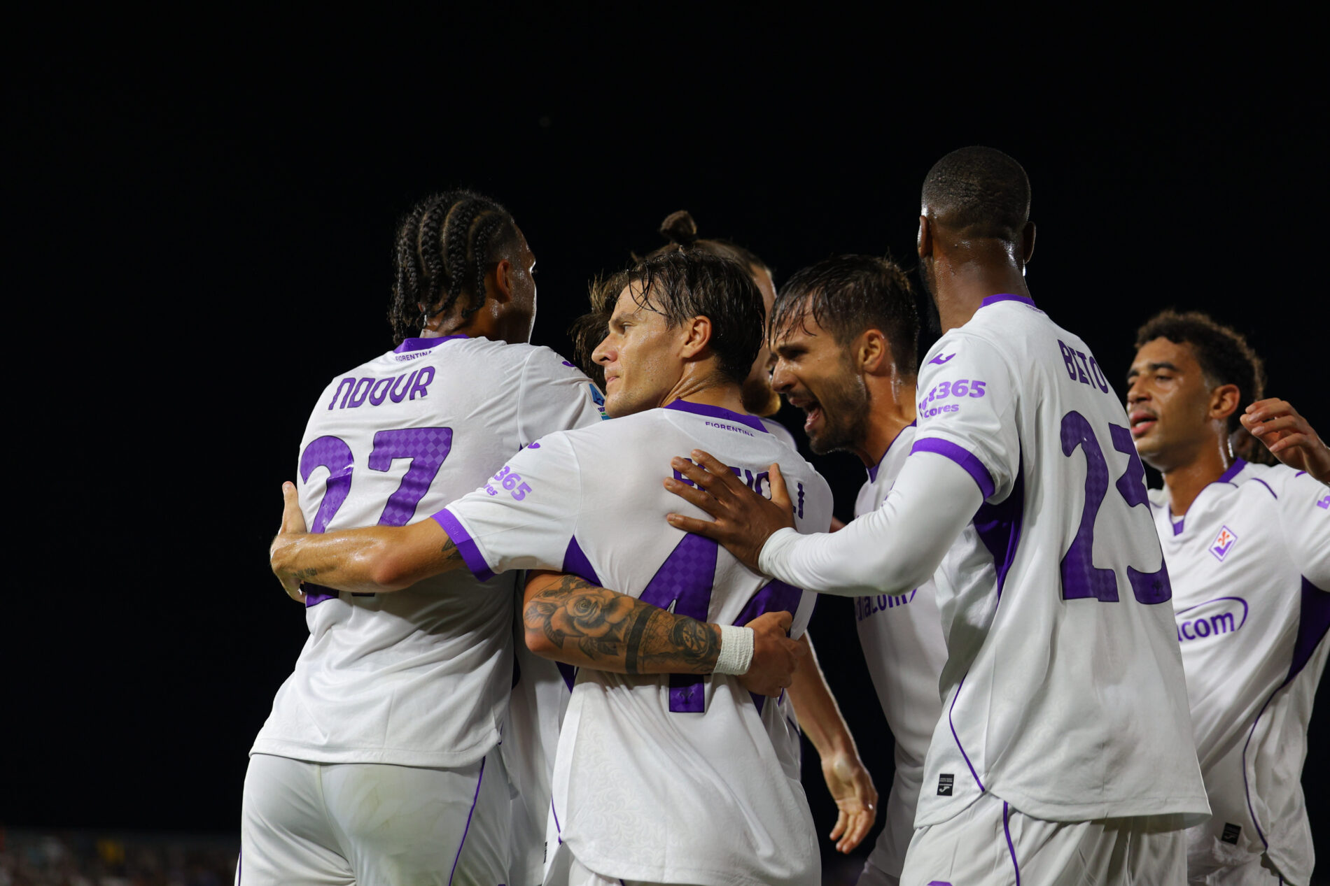 Serie A, Venezia-Fiorentina: esultanza viola